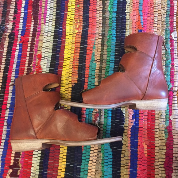 Free People Brick Ludlow Boot Sandals - Picture 8 of 8